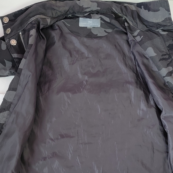 Tart Collection Camo Rain Jacket/ M. - Picture 13 of 13